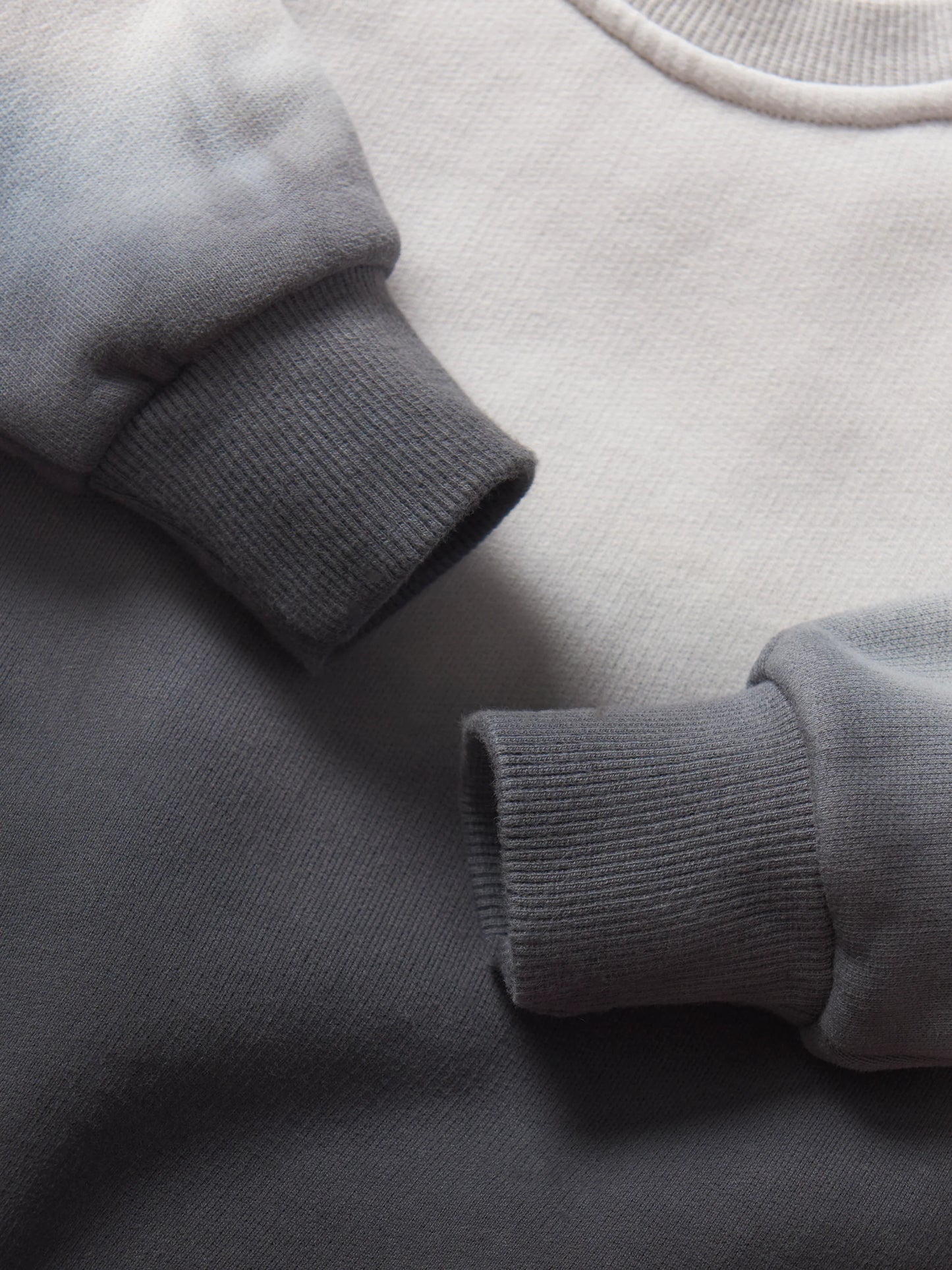 Ombre Elevated Crewneck - Black